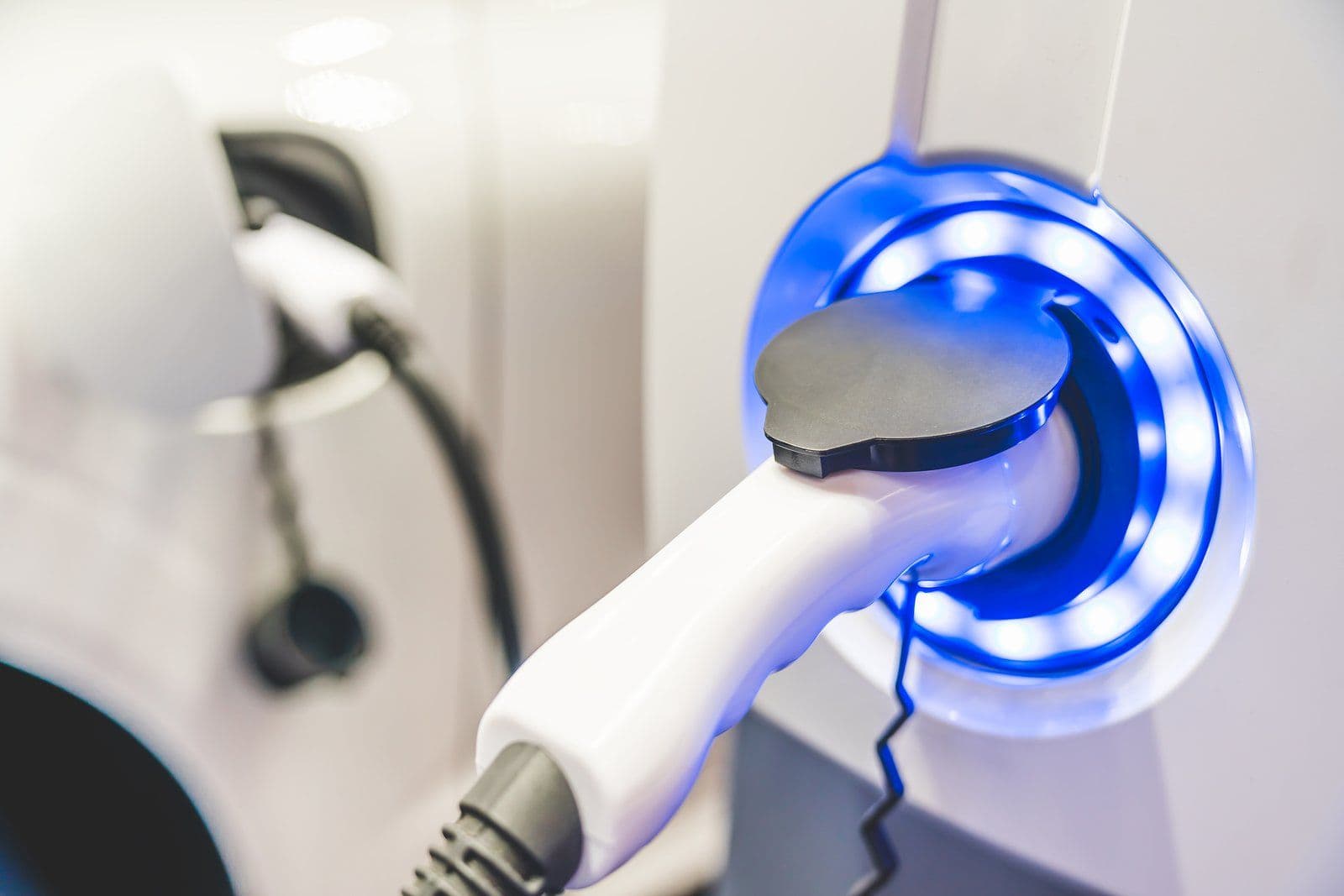Electric vehicle charging connector